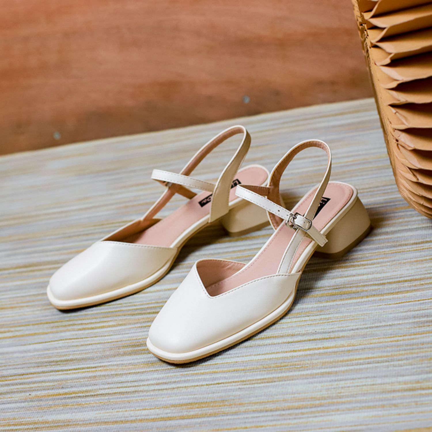 Roman Style Sandals with Square Toe, Thick Heel, and Buckle Strap