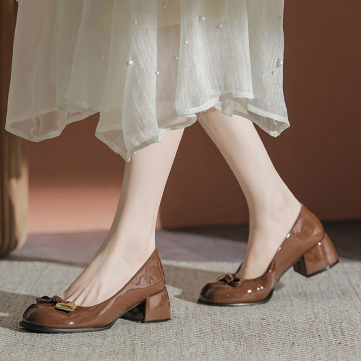 Genuine Leather Versatile Round Toe Heart-Shaped Mid-Heel Chunky Heel Shoes