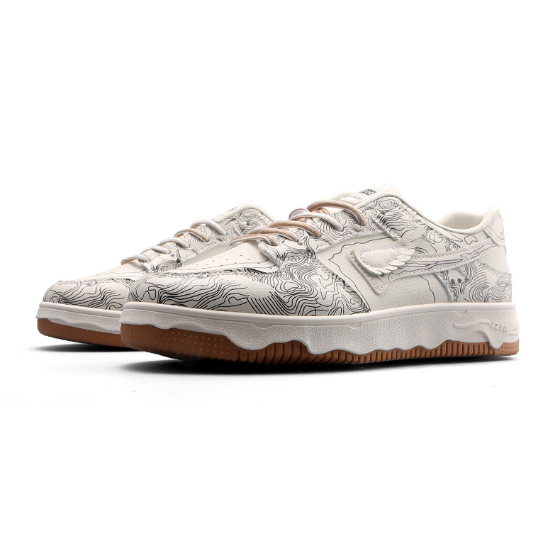 Men's Breathable and Stylish White Canvas Sneakers - Versatile and Casual