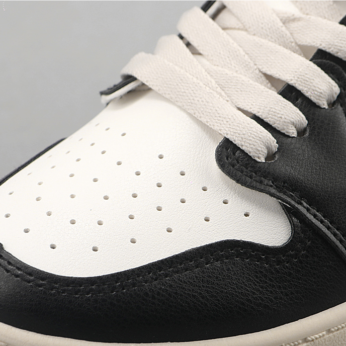 Trendy and Versatile Low-Top Sneakers - Unique Sports Casual Shoes
