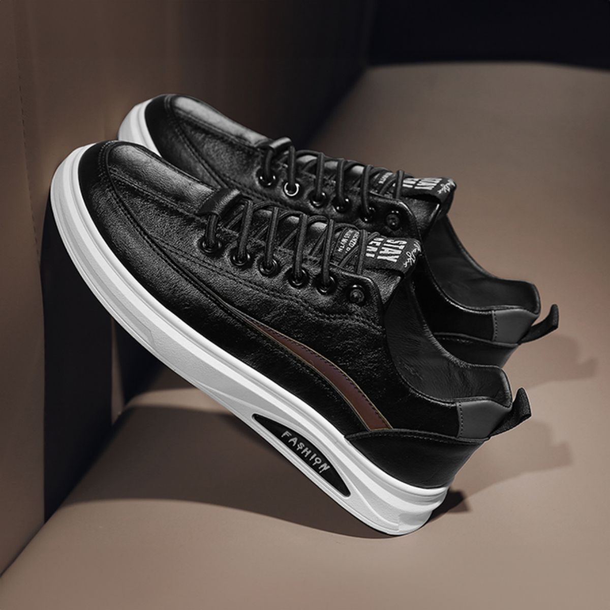 Leisure Sports Men's Flat Casual Sneakers-Black