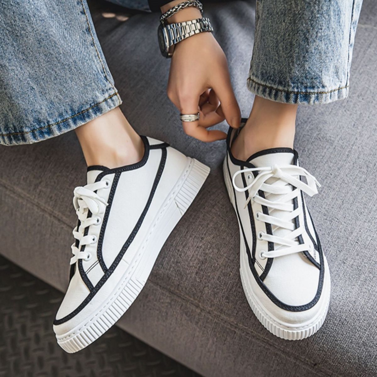 Canvas men's casual sports soft sole black cloth shoes