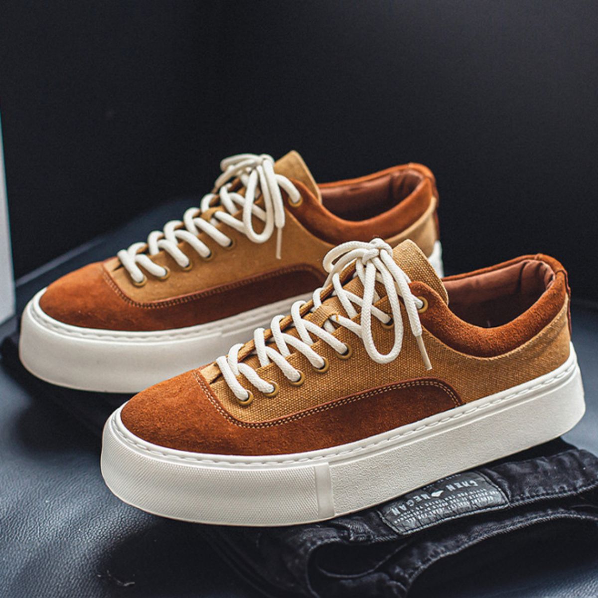 Retro trendy low cut canvas shoes, thick soled casual board shoes