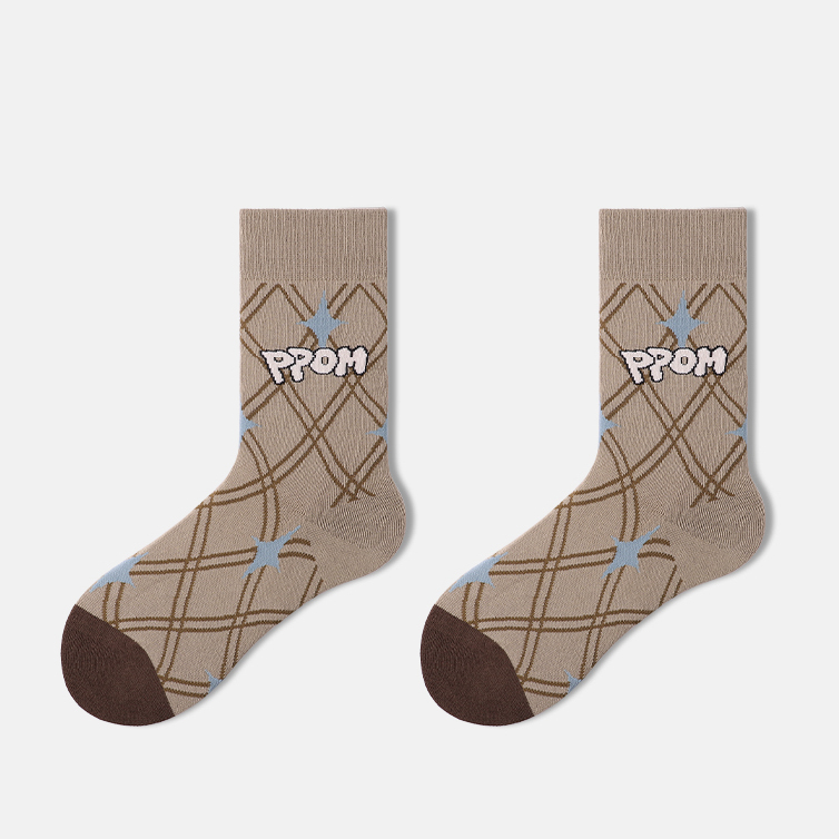 Adorable Vintage Bear Mid-Calf Socks for Autumn and Winter by Mellad