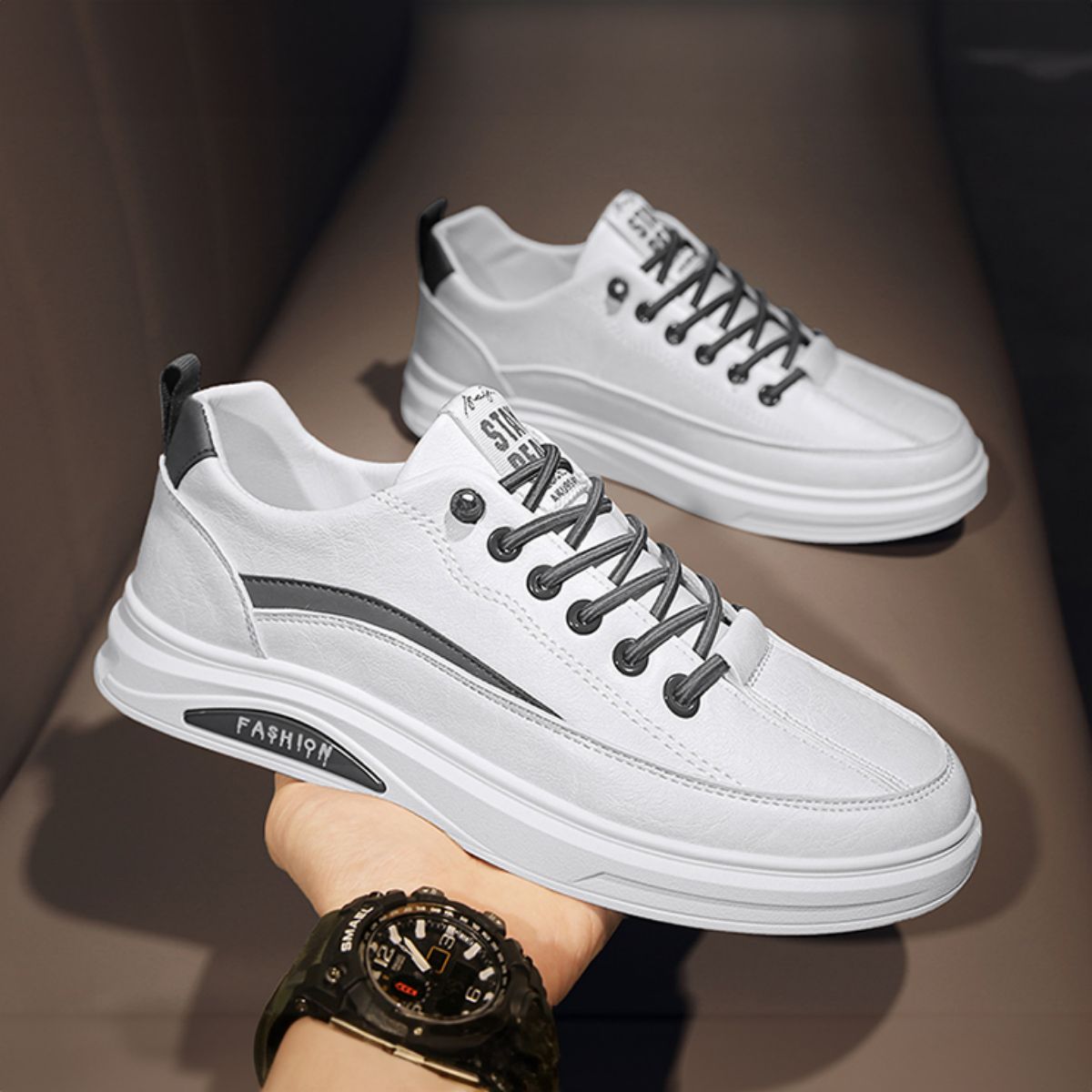 Leisure Sports Men's Flat Casual Sneakers-white