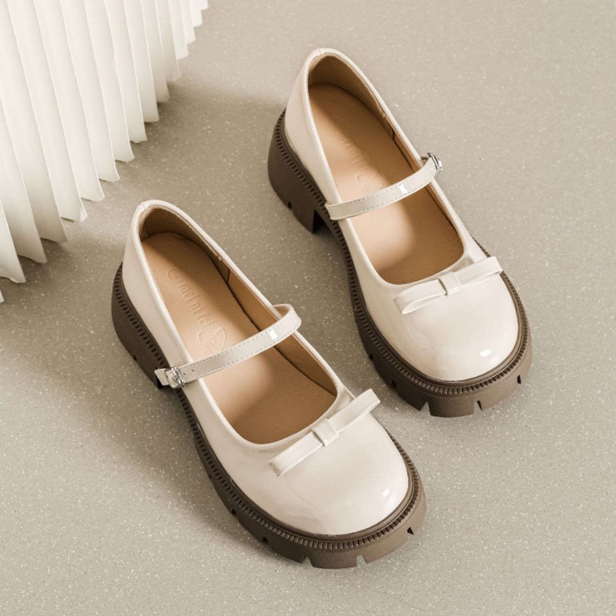 Genuine Leather Retro Thick-Soled Women's Shoes with Increased Height and Chunky Heels - Small Leather Shoes with Ankle Strap