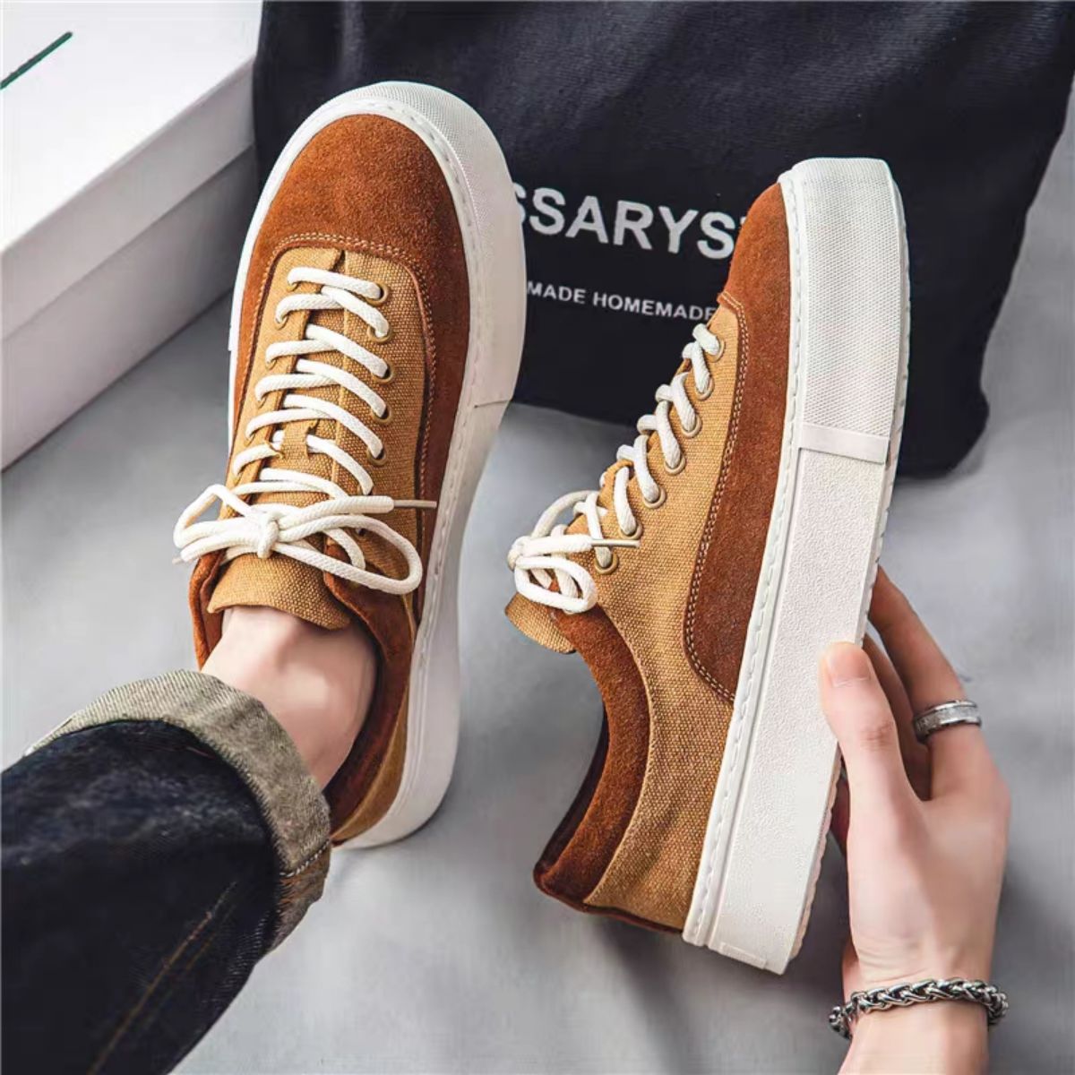 Retro trendy low cut canvas shoes, thick soled casual board shoes