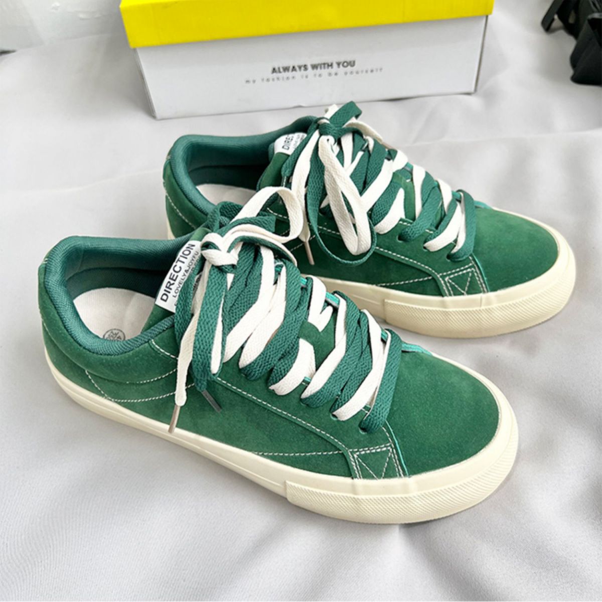 Canvas men's casual thick soled low top shoes