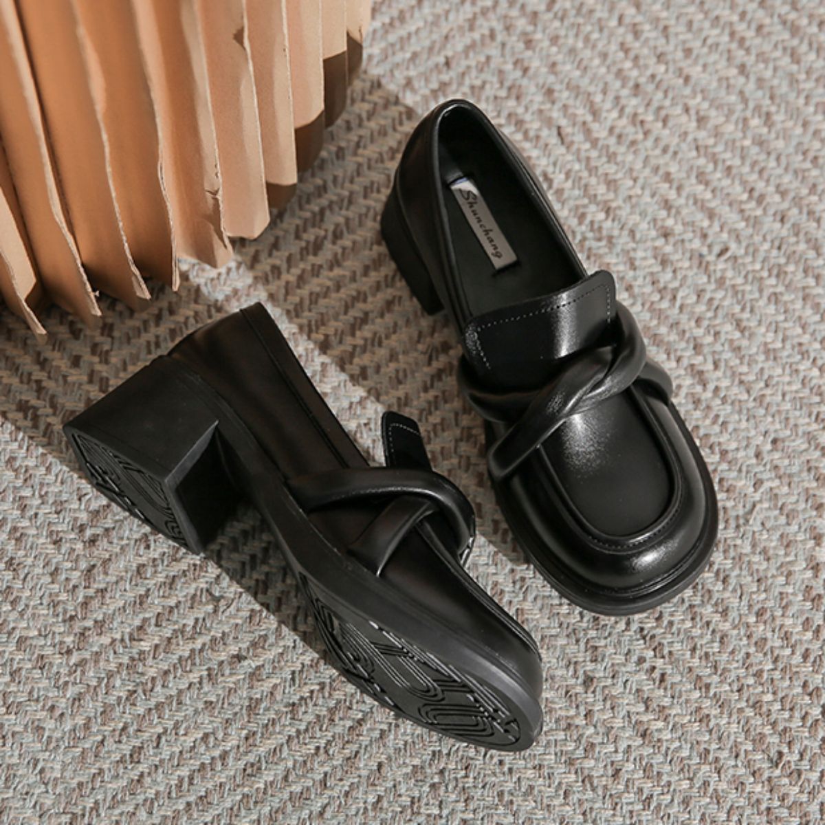 Elegant Genuine Leather Small Heeled Shoes with Mid-High Chunky Heels - Small Leather Shoes with Sophisticated Charm-black