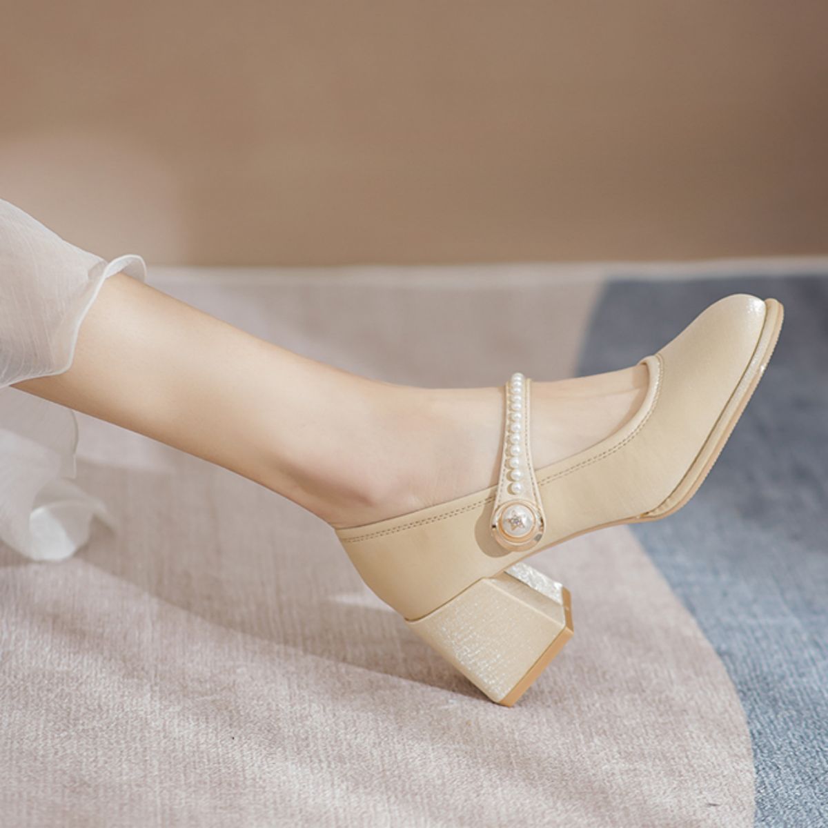 French-inspired Gentle Shallow Mouth Mid-High Heeled Shoes for Women