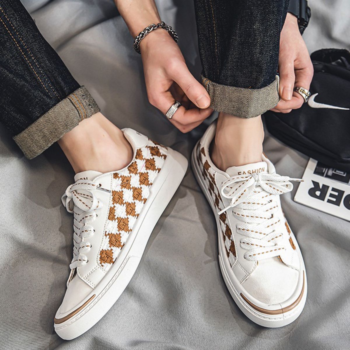Men's Low-Top Minimalist Skate Shoes - Korean Style Fashionable Casual Footwear