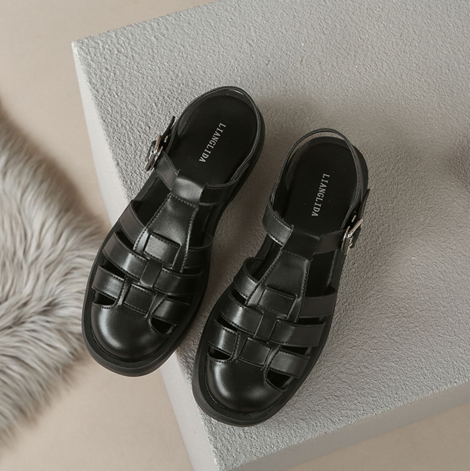 French Vintage Roman Sandals with Thick Platform Sole-black