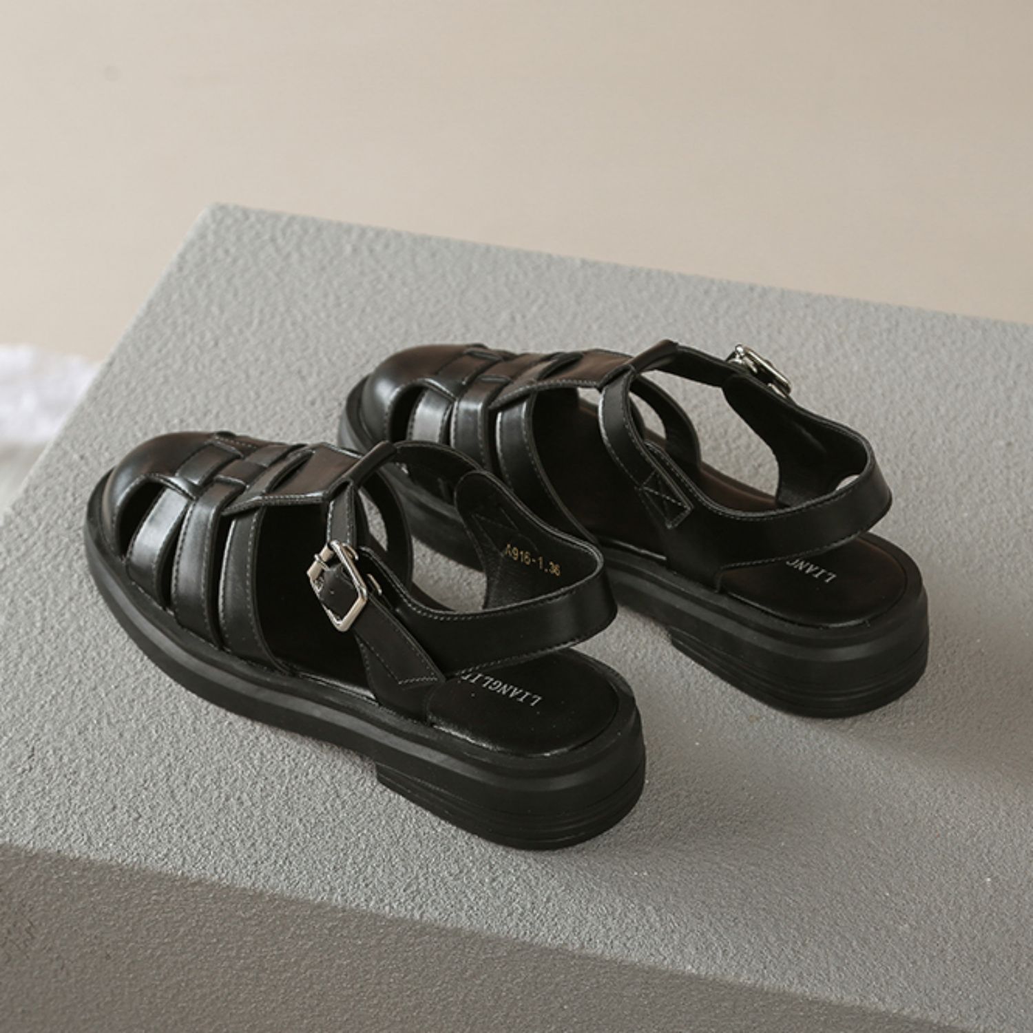 French Vintage Roman Sandals with Thick Platform Sole-black