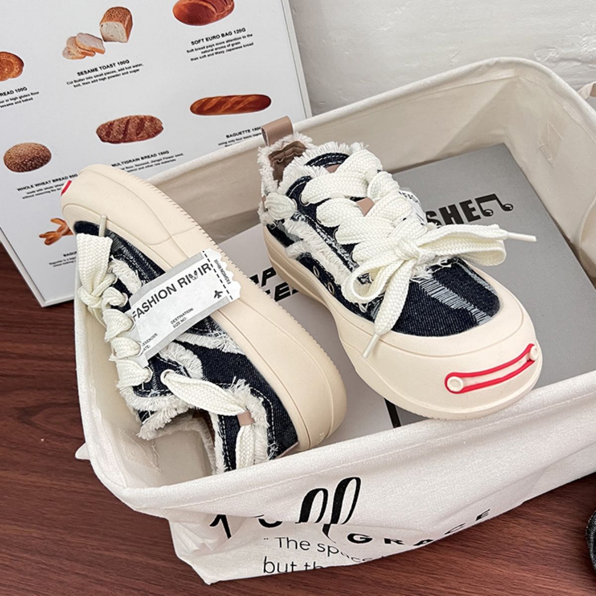 Canvas shoe board shoes, thick soled breathable casual shoes