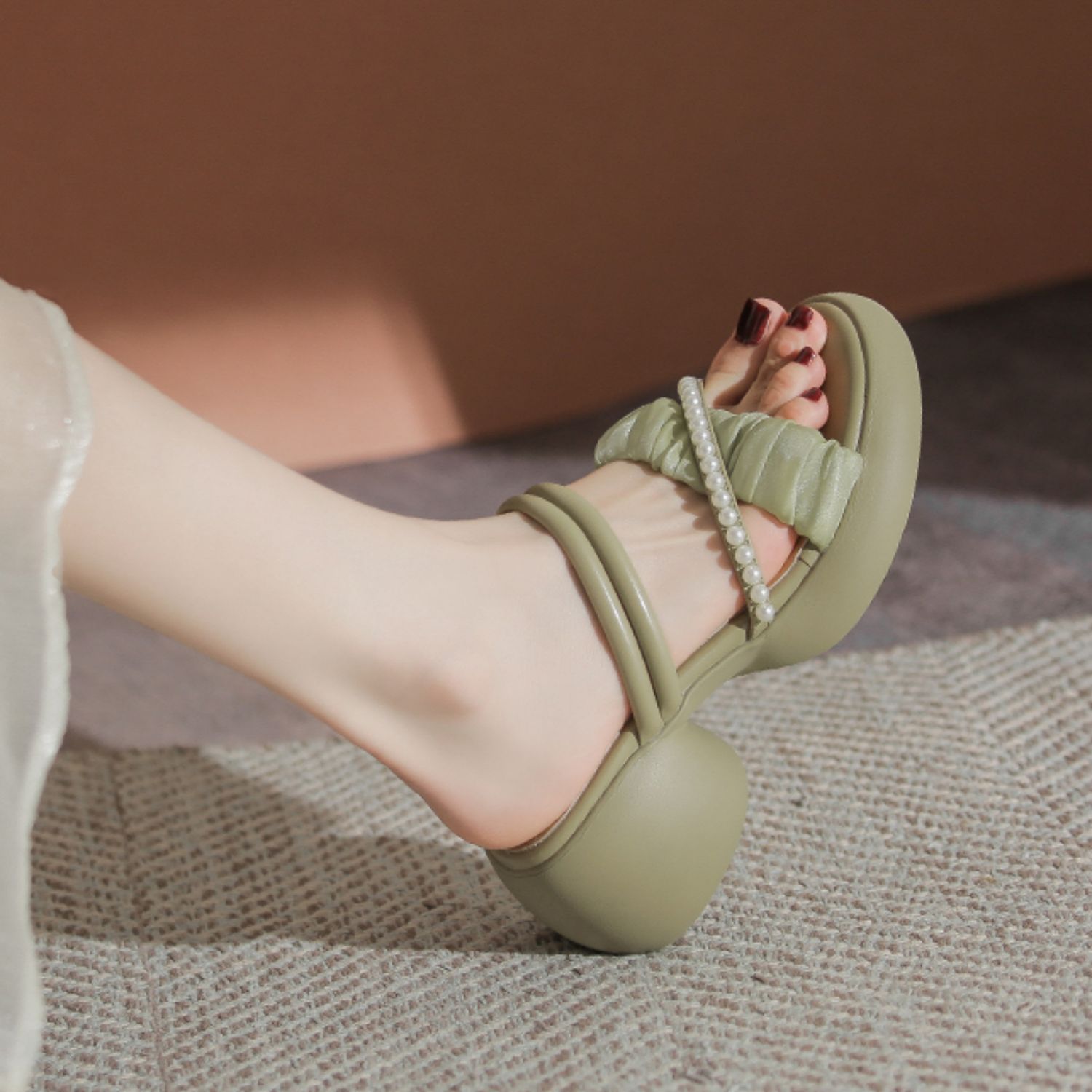 Sheepskin Platform Thick-soled Chunky Heeled Sandals - Women's Summer Slippers