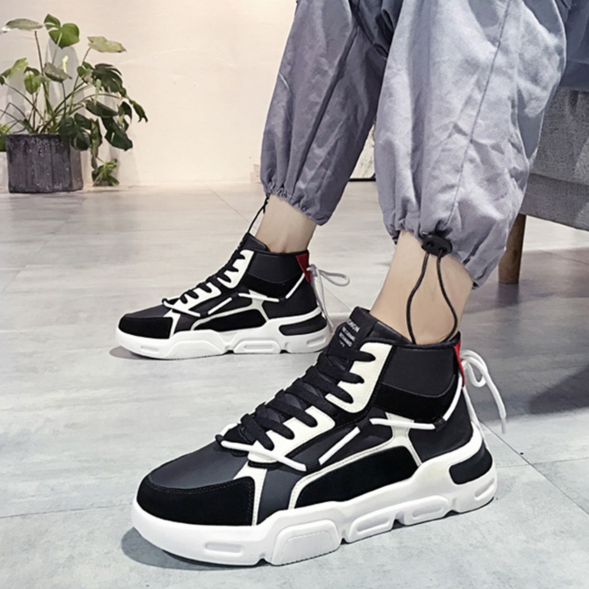 Trendy High-Top Skate Shoes - Versatile and Casual-black