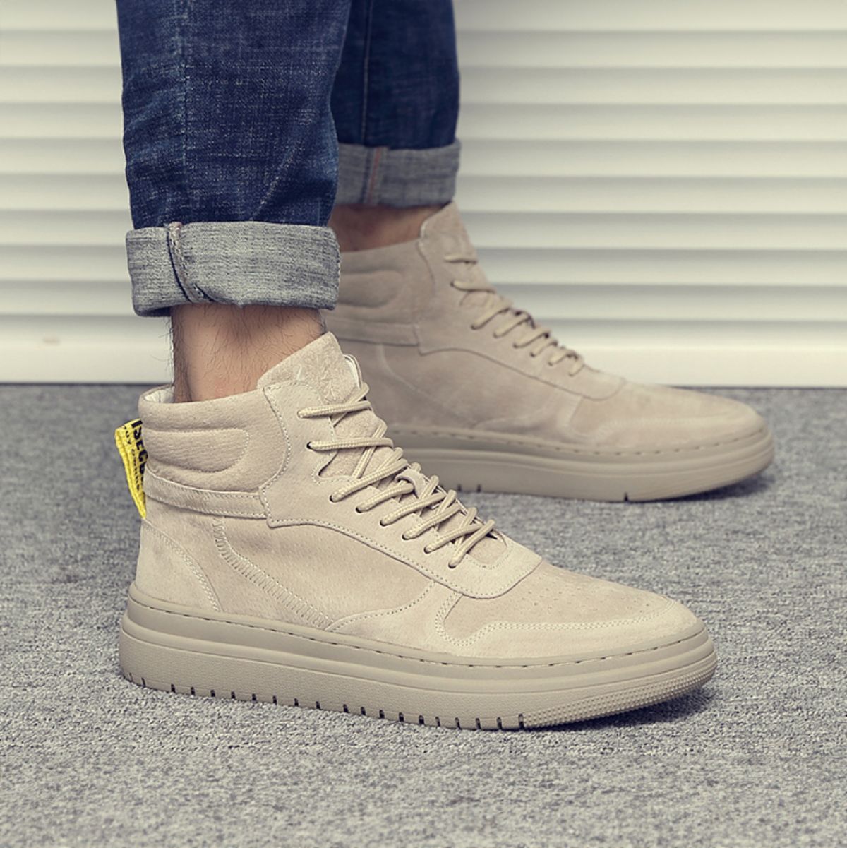 Martin boots with plush leather and British style work boots, medium top casual short boots