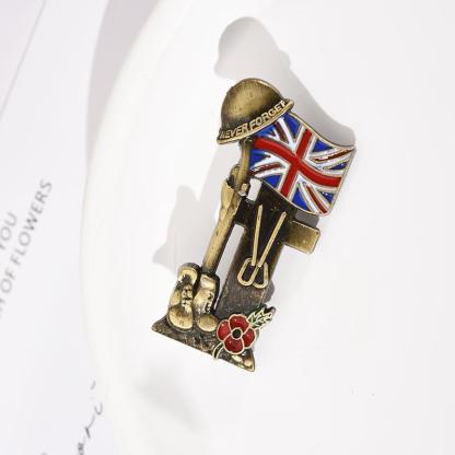 Lest We Forget British Soldier Brooch