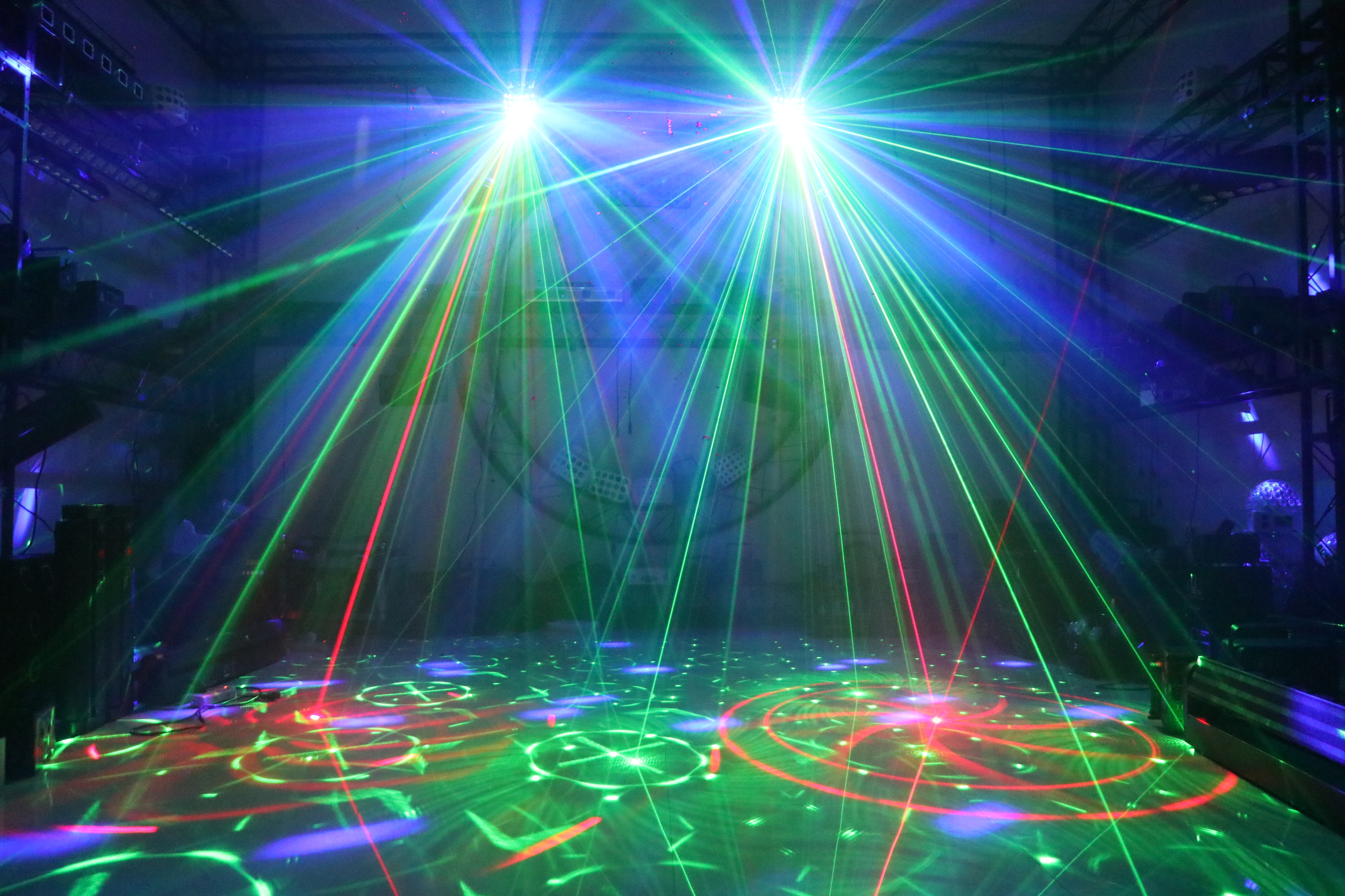 Double Rain Pattern 3-in-1 DJ Laser: Versatile, High-Power RGBW LED Stage Light