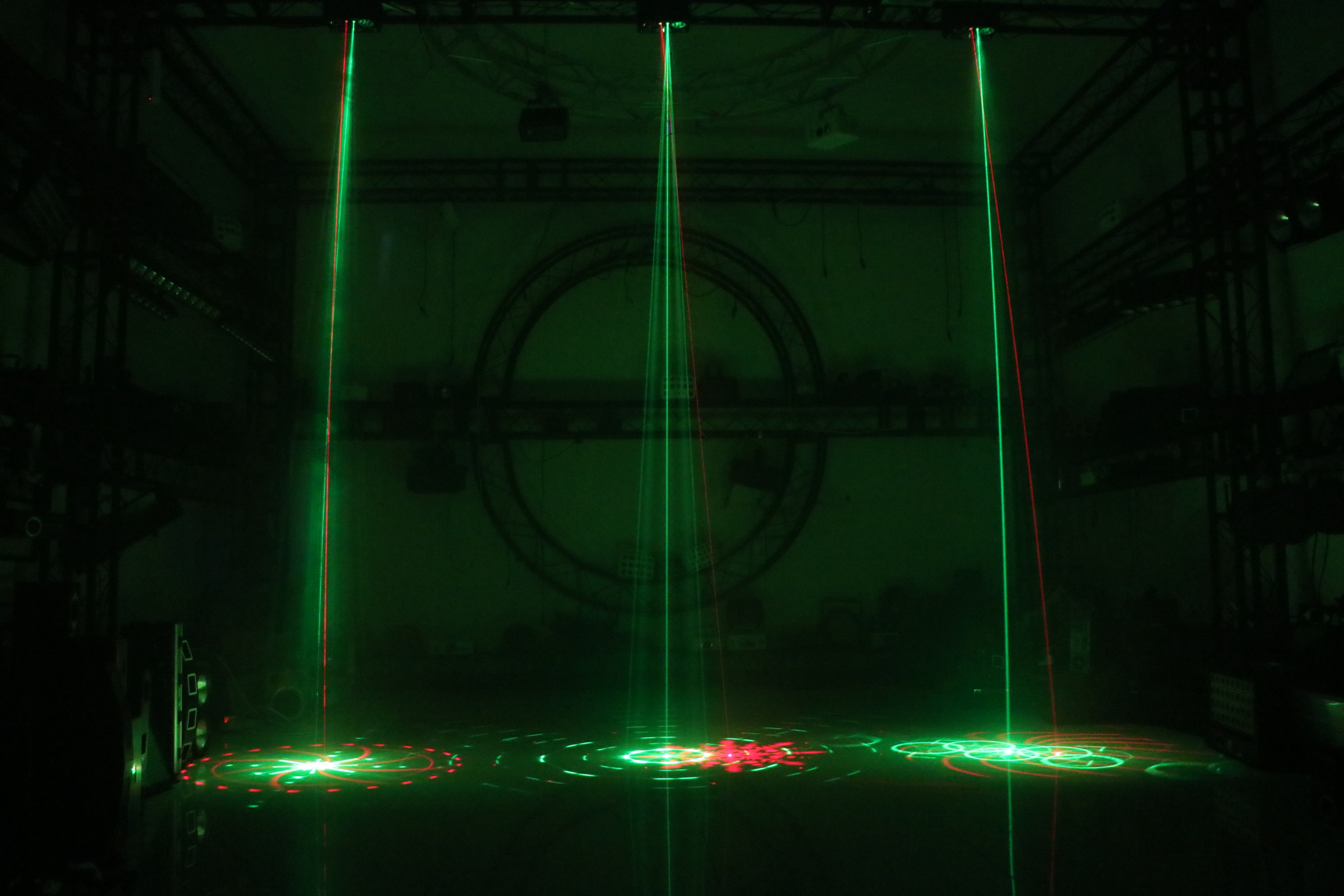 Global Star Movement 6 in 1: Multifunctional Laser Light System with Remote Control