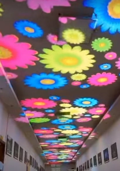 Making A Statement: The Game-Changing Mercedes of Store Logo Projectors in Retail-JINGYU OPTOELEC