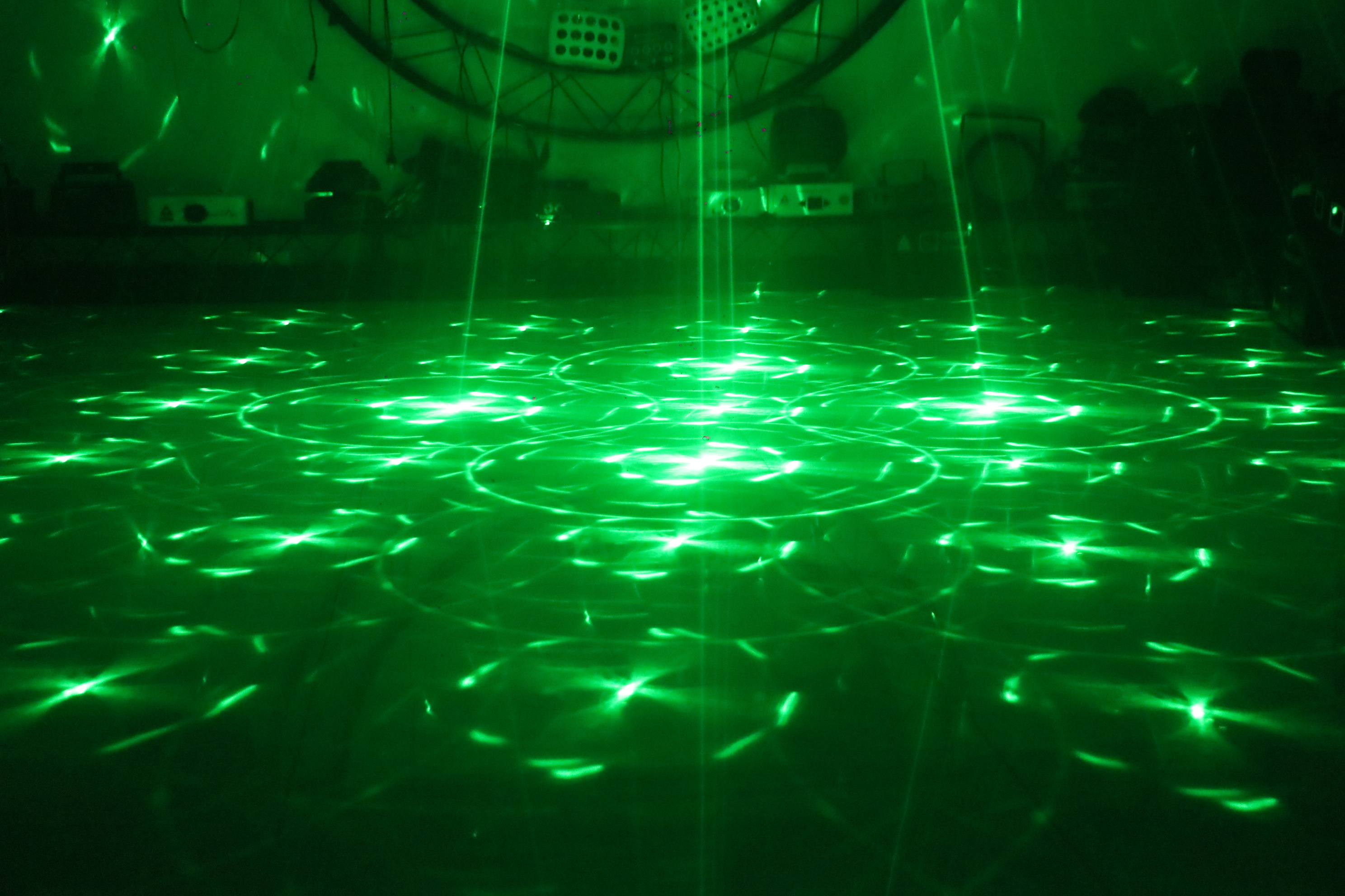 Pattern laser 2 in 1 Laser & LED Pattern DJ Light - Dynamic Lighting for Bars, Parties & Events!