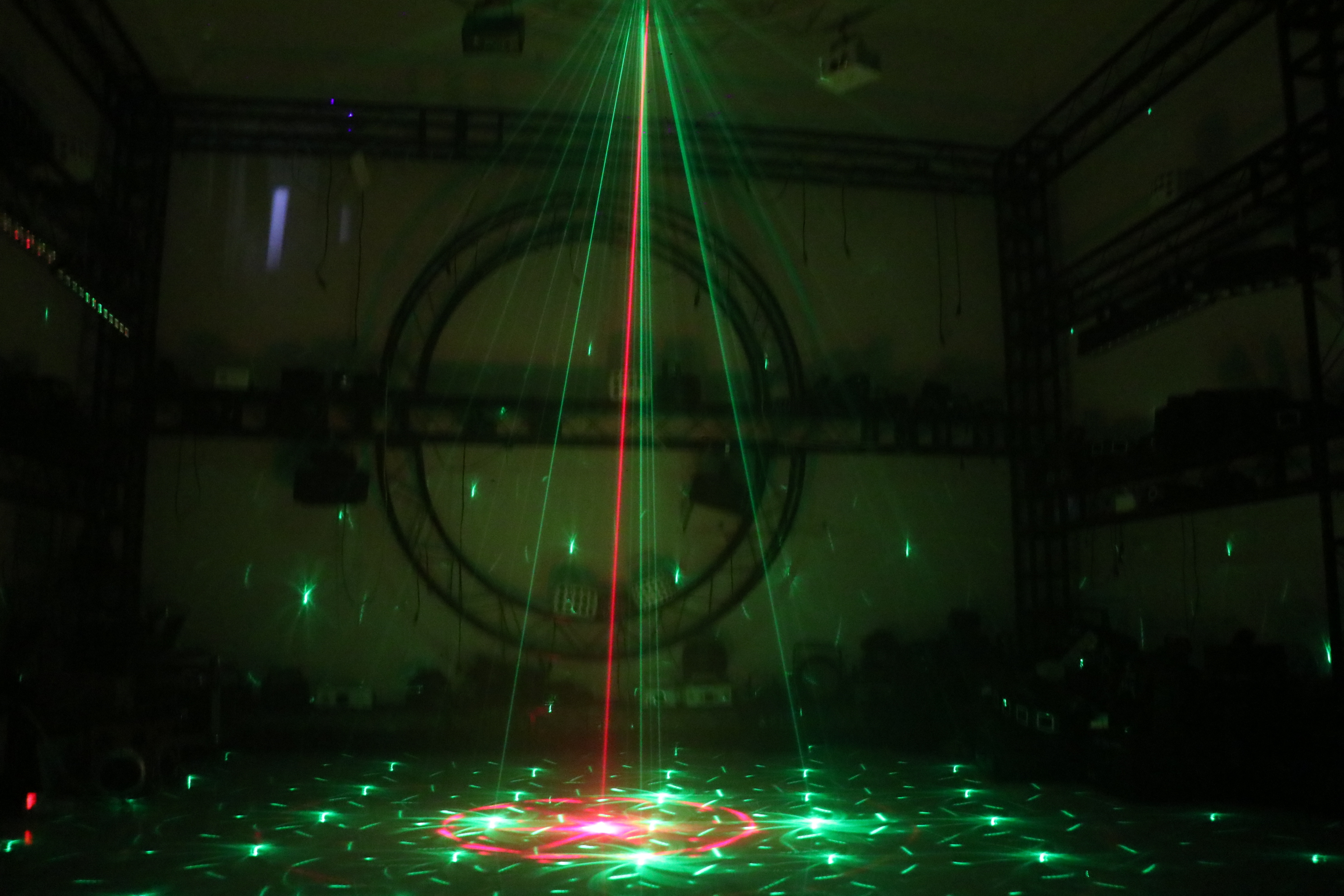 Pattern laser 2 in 1 Laser & LED Pattern DJ Light - Dynamic Lighting for Bars, Parties & Events!