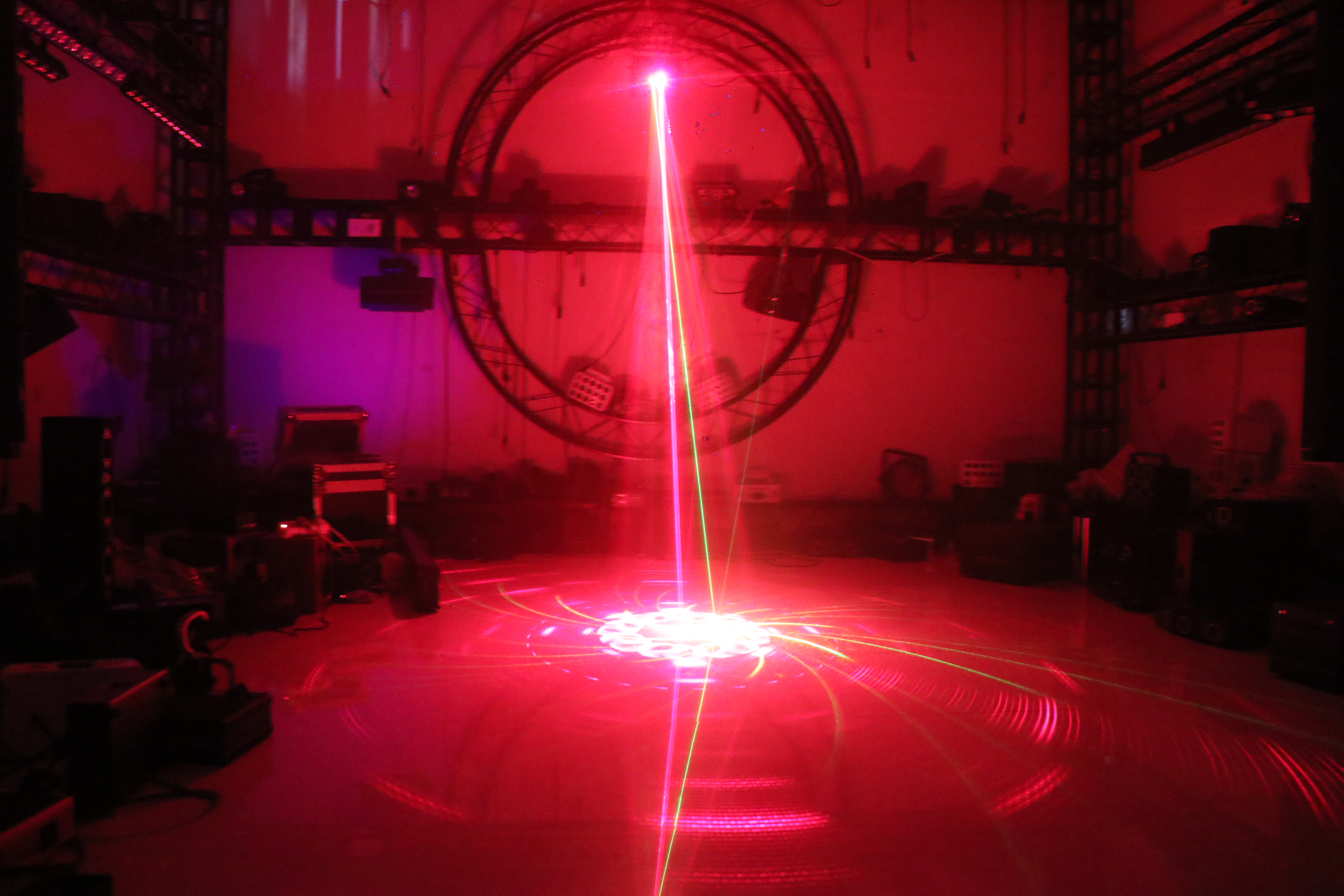 Dynamic DJ Laser: High-Power Interactive 6-in-1 Light System for Professional Effects