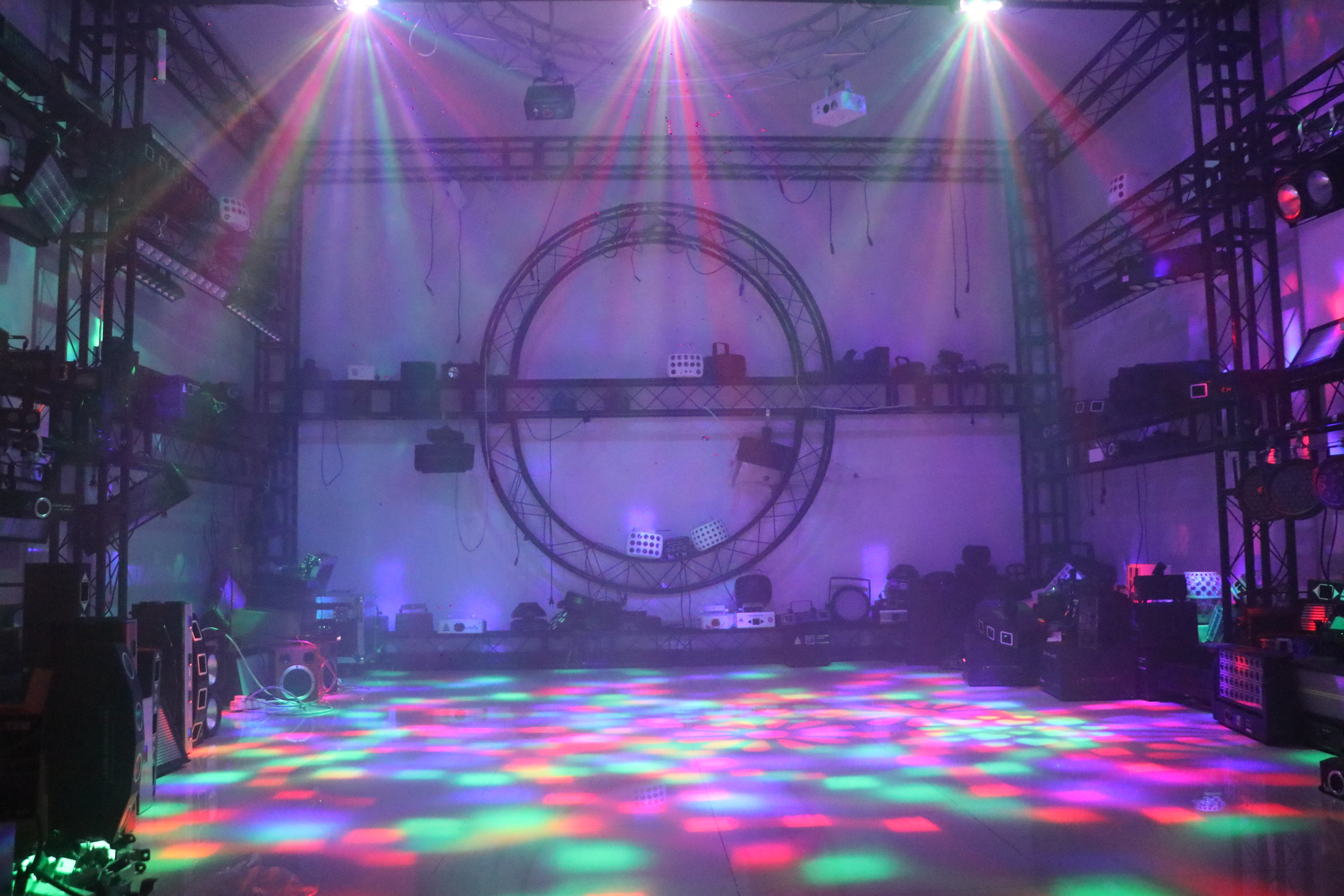 Global Star Movement 6 in 1: Multifunctional Laser Light System with Remote Control