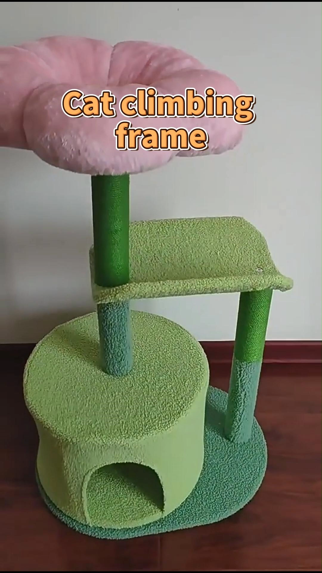 Cat climbing frame with cute and furry flowers