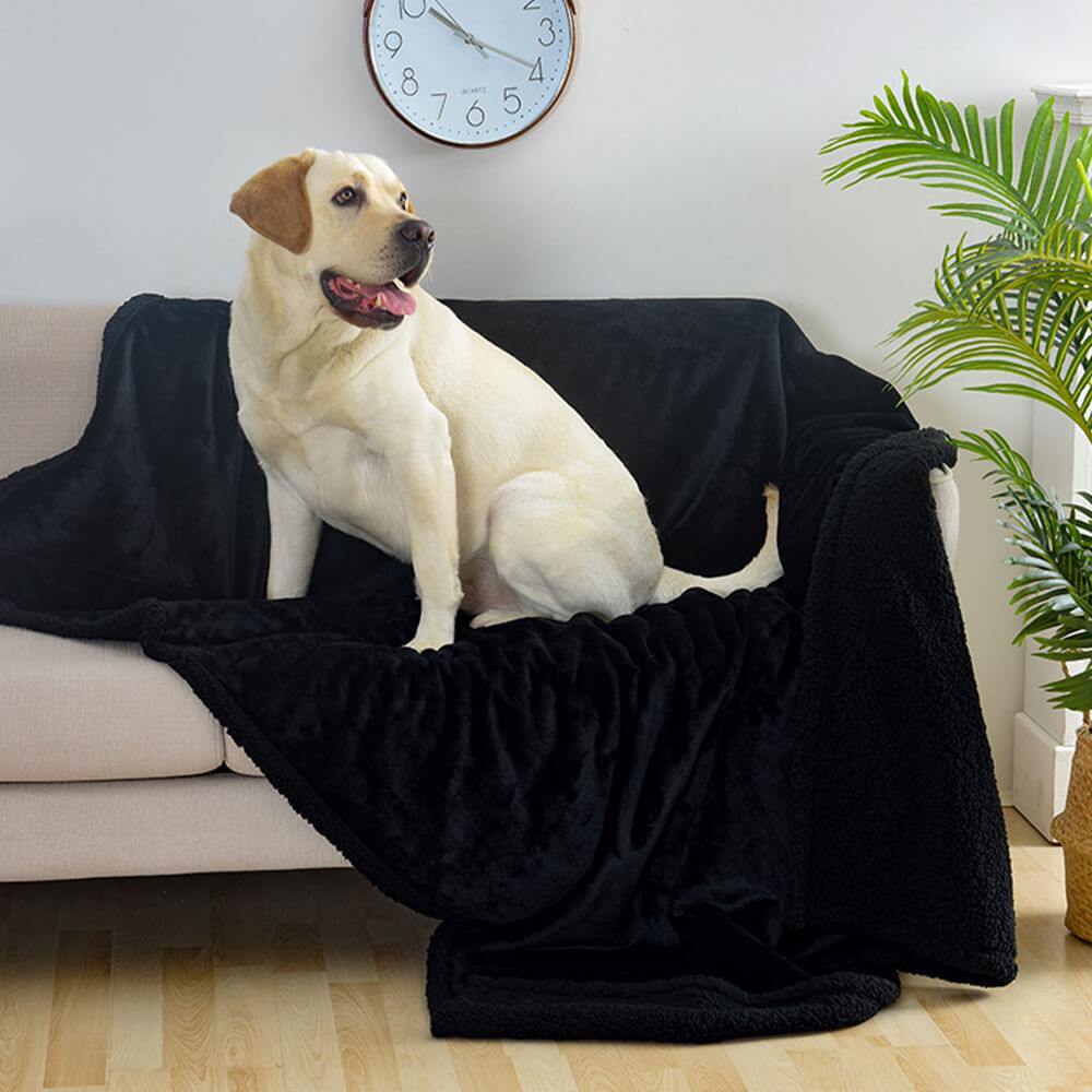 Waterproof Flannel Sherpa Fleece Thickened Dog Blanket - FUNNYFUZZY