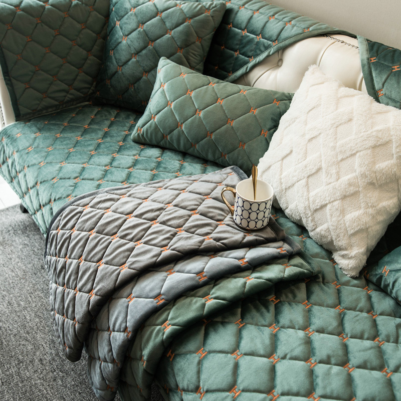 Luxury Quilted Velvet Non-Slip Sofa Cover