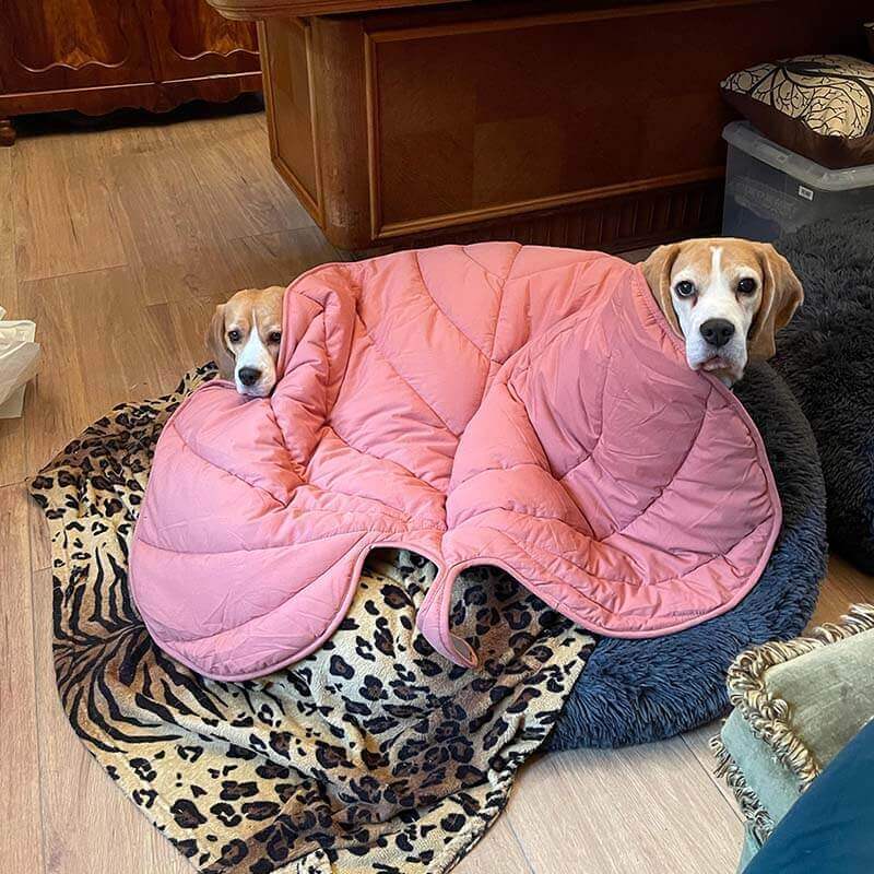 Calming Dog Blanket - Leaf Shape