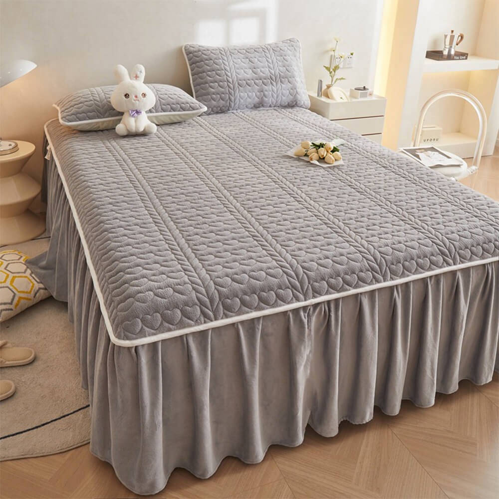 Creamy Milk Velvet Quilted Bed Sheet Set - FunnyFuzzy