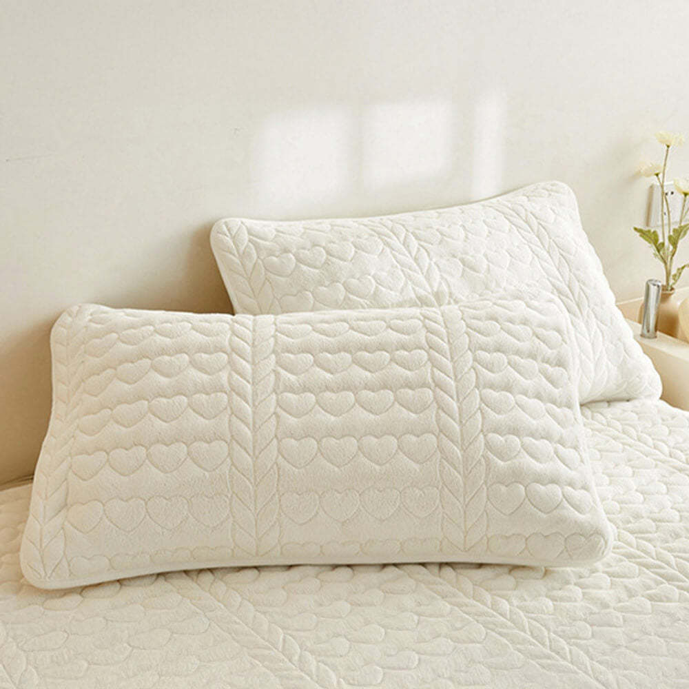 Creamy Milk Velvet Quilted Bed Sheet Set