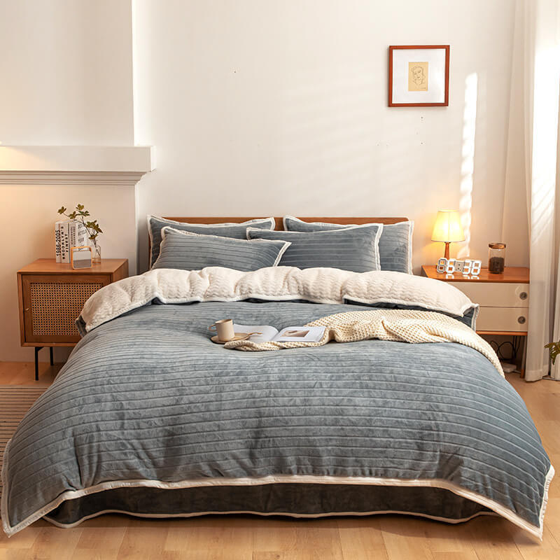 Doublesided Thickened Plush Skinfriendly Comfortable Bed Sheet Set