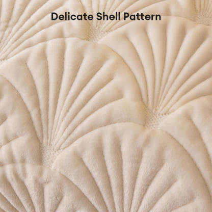 Elegant Shell Pattern Flannel Scratch-Resistant Sofa Cover