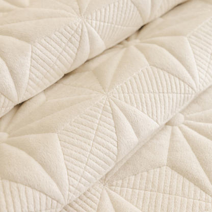 Luxury Crystal Velvet Scratch-Resistant Soft Protective Sofa Cover