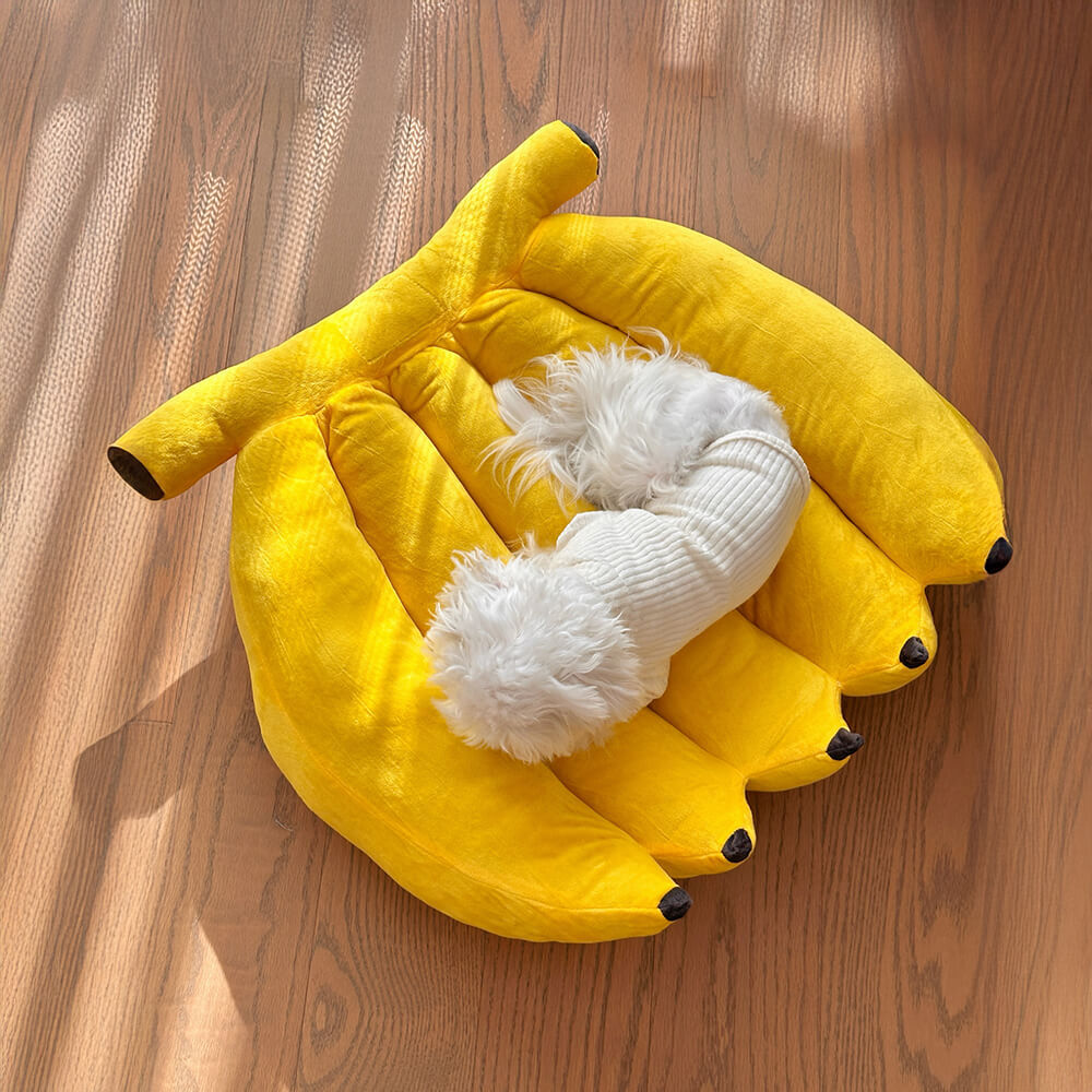 Soft and Adorable Pet Nest Banana Dog Bed