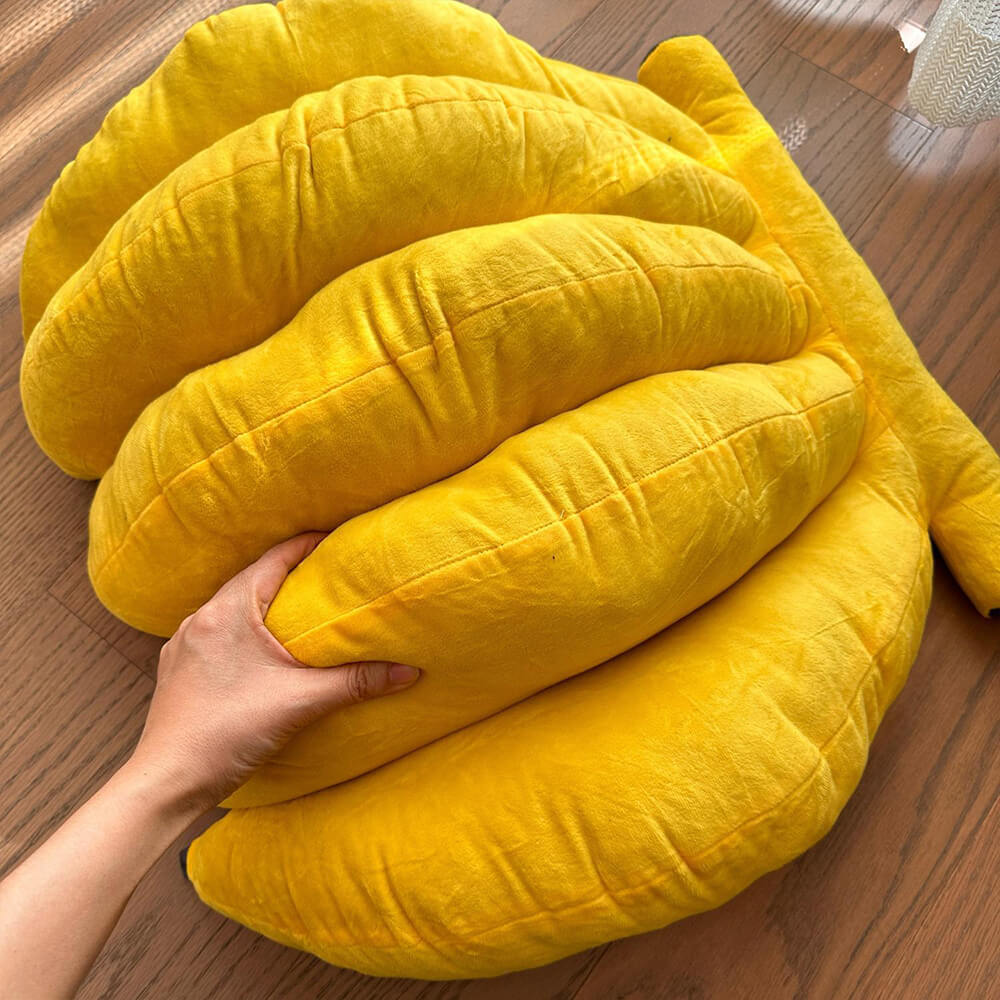 Soft and Adorable Pet Nest Banana Dog Bed