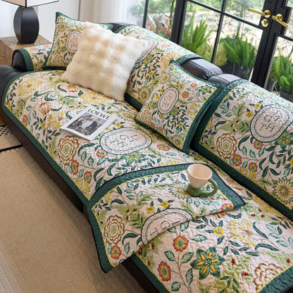 Vintage Botanical Quilted Non-Slip Sofa Cover – French Farmhouse Style