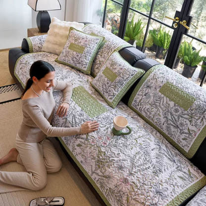 Vintage Botanical Quilted Non-Slip Sofa Cover – French Farmhouse Style