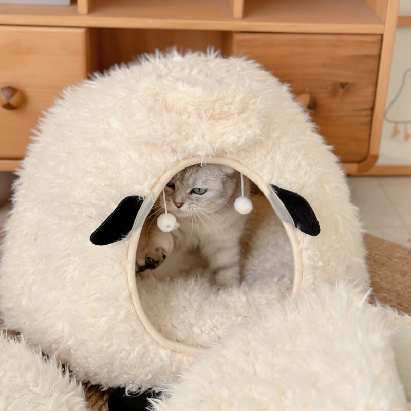 Fully Enclosed Warm Lamb-Shaped Cat Bed
