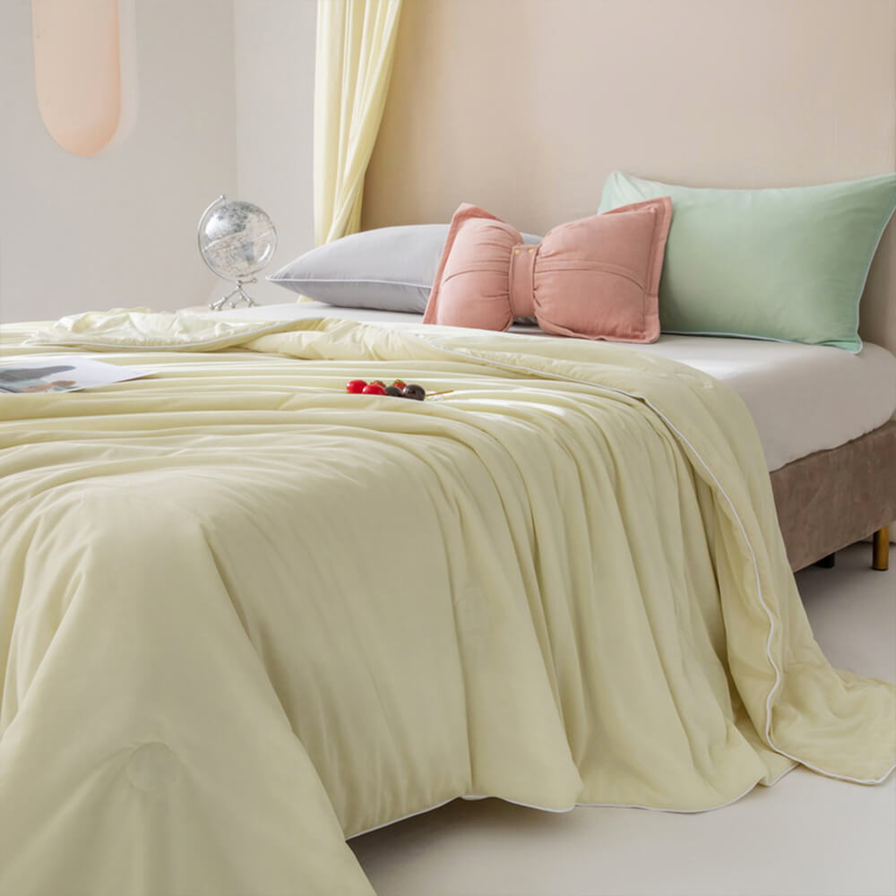 Macaron Dual-Colour Cooling Ice Silk Blanket
