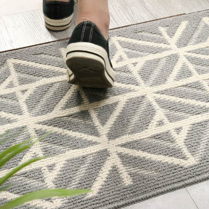Modern Chequered Anti-Stain Non-Slip Front Door Mat for Muddy Dog Paws