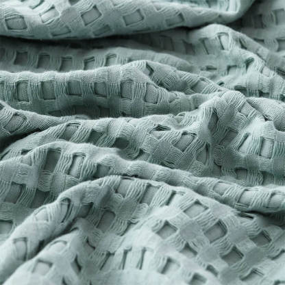 All-Season Lightweight Breathable Cotton Waffle Throw Blanket for Pets & People