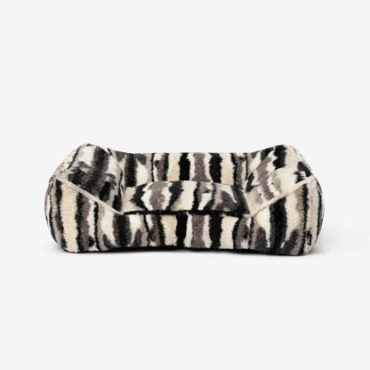 Artistic Faux Lambs Wool Warm Scratch-Resistant & Deep Sleep Comfort Large Dog Bed