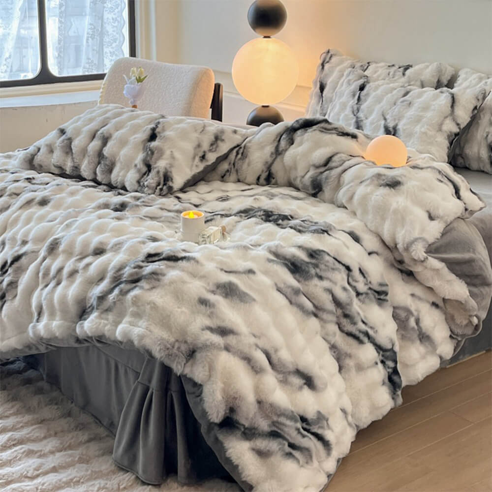 Gradient Puffy Faux Rabbit Fur Bed Sheet Set - FunnyFuzzy
