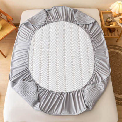Pet-Friendly Waterproof Quilted Fitted Sheet Mattress Cover with Hinged Stitching Design
