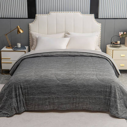 Skin-Friendly Breathable Lightweight Cooling Comforter for Deep Sleep